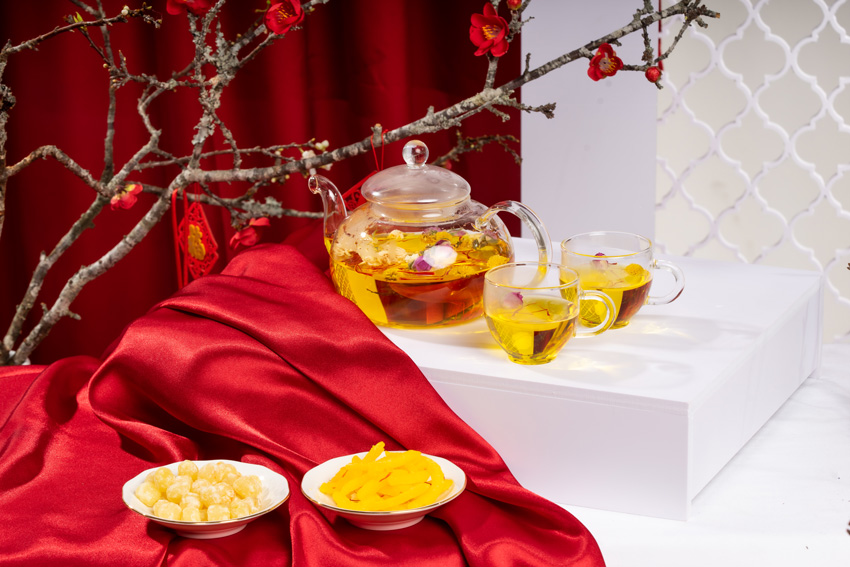 1. Hộp quà Tết Saffron SALAM & Mứt Saffron